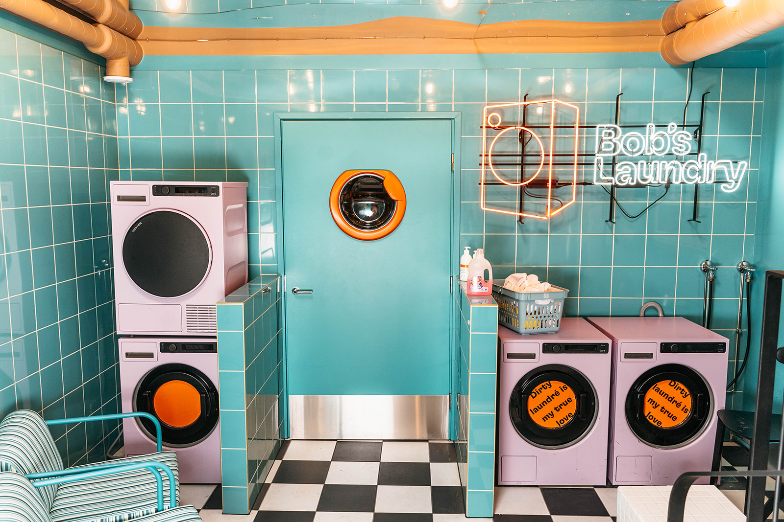 Colorful tiles - case Bobs Laundry Bar